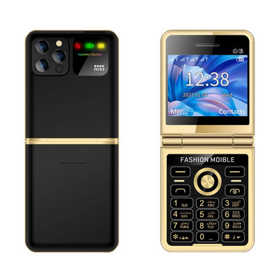 Bom preço. P20 dobrável 2.4 '' HD Screen Quatro SIM Dial Bluetooth Lâmpada de lanterna LED Super Feature Feature Phone on-line