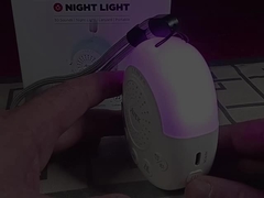 Máquina de barulho branco de bloqueio infantil com luz noturna de cinco cores 30 sons calmantes Função de temporizador